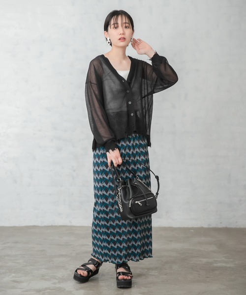 PAGEBOY（ページボーイ）の「シアーダメージカーディガン（カーディガン/ボレロ・レディース・ブラック/オフホワイト/ブルー/グレイッシュベージュ・FREE）」の7枚目の写真