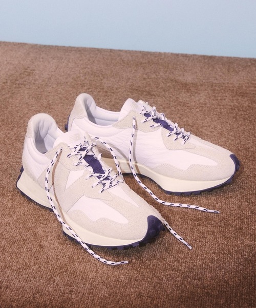 NEW BALANCE（ニューバランス）の「MS327（スニーカー・メンズ・アイボリー/ブラック×グレー・27.5cm/23.5cm/25.0cm/28.0cm/26.5cm/27.0cm/26.0cm/22.5cm/28.5cm/29.0cm/24.5cm/25.5cm/24.0cm/23.0cm）」の5枚目の写真