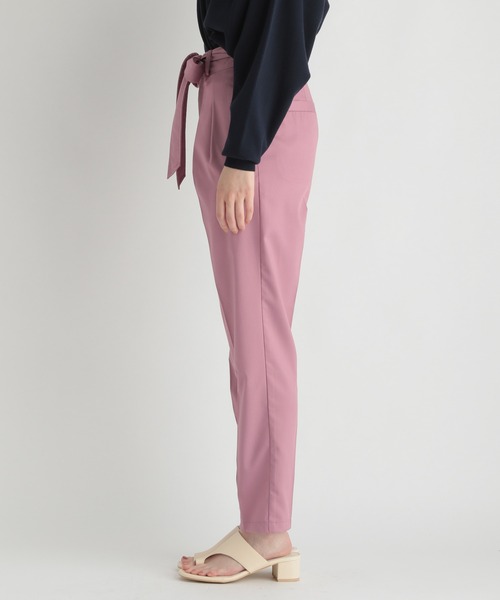Andemiu(アンデミュウ)の「タックテーパードパンツ958547(その他パンツ・レディース・ブラック/ベージュ/ピンク・SMALL/MEDIUM)」の11枚目の写真