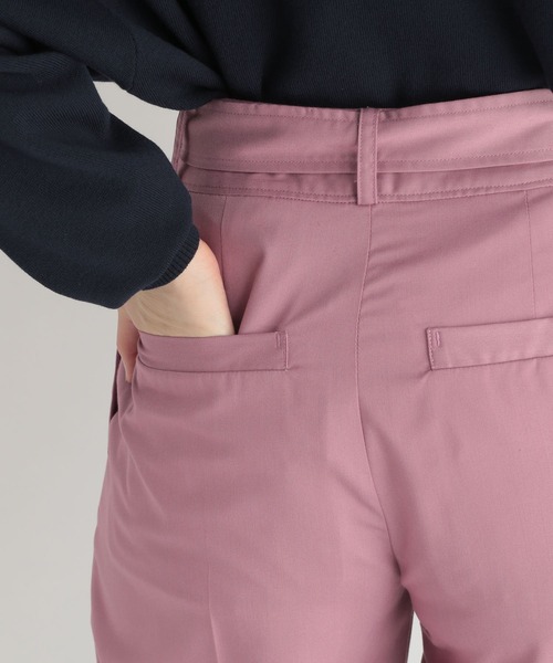 Andemiu(アンデミュウ)の「タックテーパードパンツ958547(その他パンツ・レディース・ブラック/ベージュ/ピンク・SMALL/MEDIUM)」の15枚目の写真