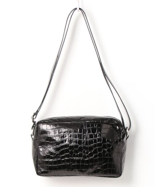 IO PELLE（イオペレ）の「イオペレ/io pelle MADE IN ITALY レザー型押しミニバッグ（ショルダーバッグ・メンズ・ブラック・FREE）」の8枚目の写真