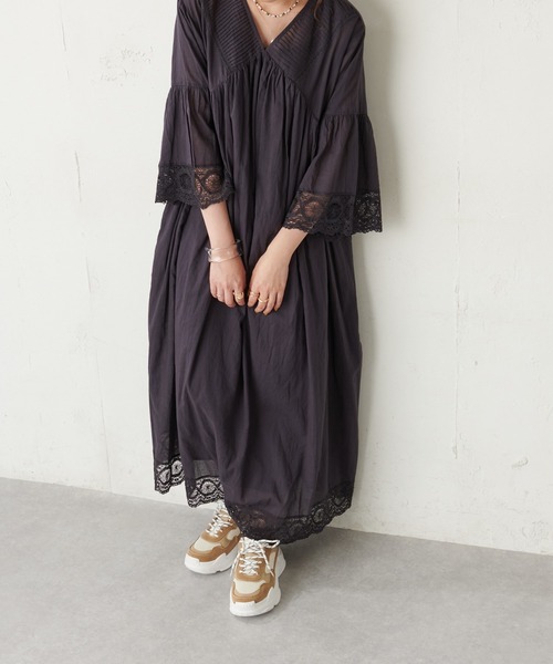 DISCOAT（ディスコート）の「チャンキースニーカー（スニーカー・レディース・ベージュ/オフホワイト/グレー/ライトベージュ・MEDIUM/LARGE）」の14枚目の写真