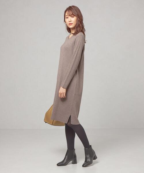 closet story（クローゼットストーリー）の「＜closet story（クロ－ゼットストーリー）＞ リブサック Vネック ワンピース -ウォッシャブル-（ワンピース・レディース・ベージュ/ブラック/シャーベット・FREE）」の4枚目の写真