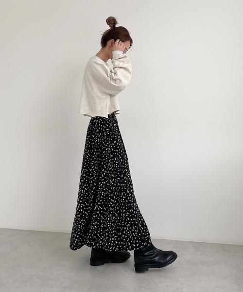 FREE'S MART(フリーズマート)の「【Sシリーズ対応】◆レトロフラワーマキシスカート(スカート・レディース・ブルー/ホワイト系その他/ブラック系その他・SMALL/MEDIUM)」の11枚目の写真