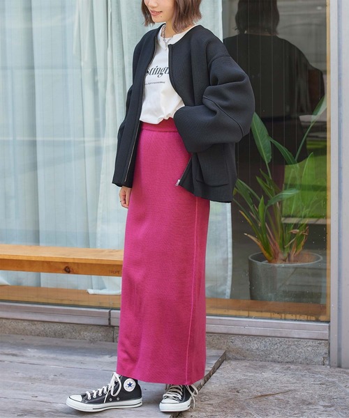 titivate(ティティベイト)の「スリットタイトニットスカート(スカート・レディース・ブラック/レッド/ライトブラウン/ライトグリーン/ネイビー/アイボリー/オレンジ/ブルー/ピンク/オリーブ/グレイッシュブルー/ピンク系その他/グレー/ホワイト系その他/グリーン系その他/オフホワイト/ブラウン・S/M/L/PS(XS-S))」の15枚目の写真