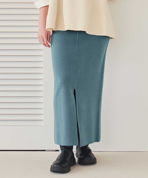 titivate(ティティベイト)の「スリットタイトニットスカート(スカート・レディース・ブラック/レッド/ライトブラウン/ライトグリーン/ネイビー/アイボリー/オレンジ/ブルー/ピンク/オリーブ/グレイッシュブルー/ピンク系その他/グレー/ホワイト系その他/グリーン系その他/オフホワイト/ブラウン・S/M/L/PS(XS-S))」の13枚目の写真