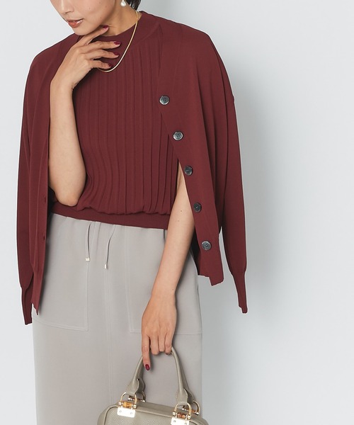 RIVE DROITE（リヴドロワ）の「首元をすっきりと魅せるVネック　クールタッチUVVネックカーディガン（カーディガン/ボレロ・レディース・ネイビー/ボルドー/ベージュ系その他・FREE）」の3枚目の写真