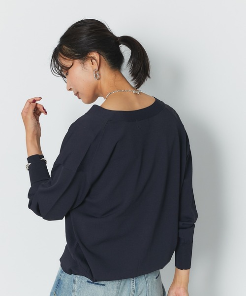 RIVE DROITE（リヴドロワ）の「首元をすっきりと魅せるVネック　クールタッチUVVネックカーディガン（カーディガン/ボレロ・レディース・ネイビー/ボルドー/ベージュ系その他・FREE）」の8枚目の写真