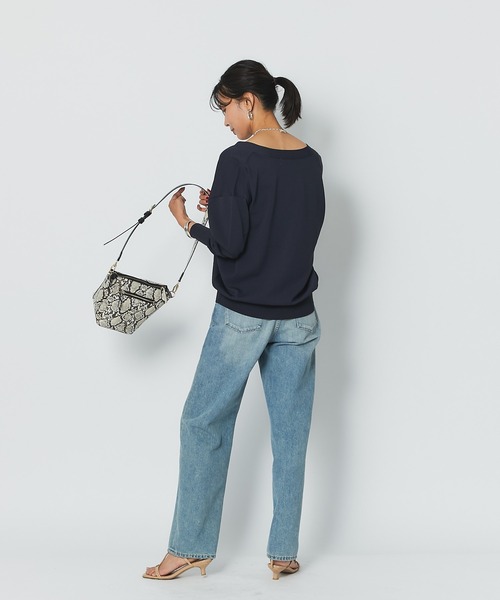 RIVE DROITE（リヴドロワ）の「首元をすっきりと魅せるVネック　クールタッチUVVネックカーディガン（カーディガン/ボレロ・レディース・ネイビー/ボルドー/ベージュ系その他・FREE）」の22枚目の写真