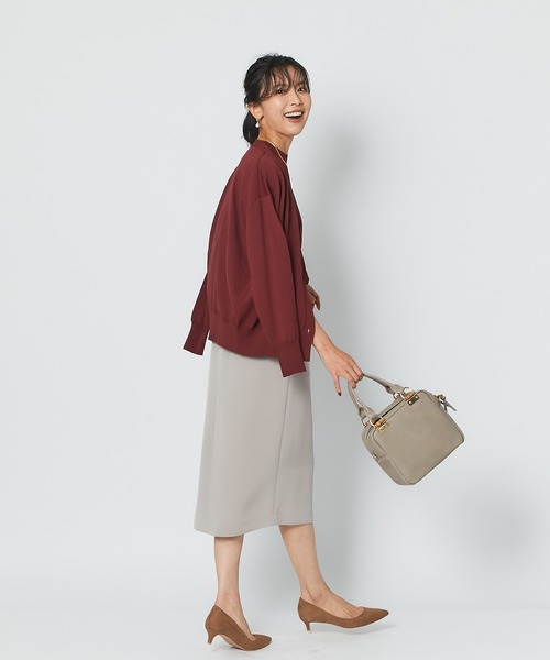 RIVE DROITE（リヴドロワ）の「首元をすっきりと魅せるVネック　クールタッチUVVネックカーディガン（カーディガン/ボレロ・レディース・ネイビー/ボルドー/ベージュ系その他・FREE）」の9枚目の写真