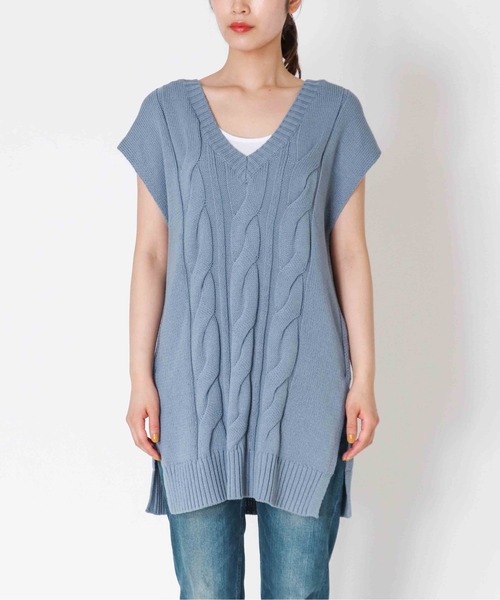Jines（ジネス）の「レイヤードを楽しむ♪ケーブル編み前後2WAYニットベスト（ニット/セーター・レディース・ベージュ/ブルー・38）」の10枚目の写真