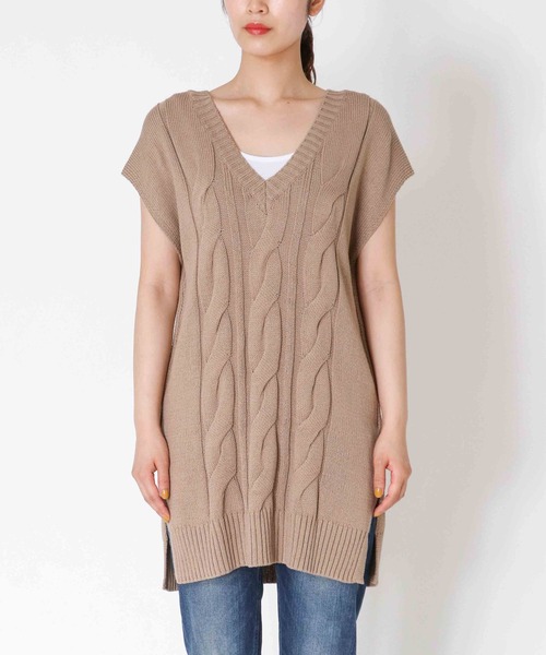 Jines（ジネス）の「レイヤードを楽しむ♪ケーブル編み前後2WAYニットベスト（ニット/セーター・レディース・ベージュ/ブルー・38）」の18枚目の写真