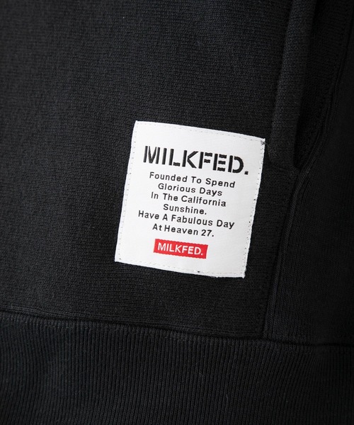 MILKFED.(ミルクフェド)の「MILKFED x CHAMPION RAGLAN SWEAT HOODIE(パーカー・レディース・ブラック/オフホワイト/ベージュ/ライトグリーン/ブラウン/ネイビー・S/M)」の14枚目の写真