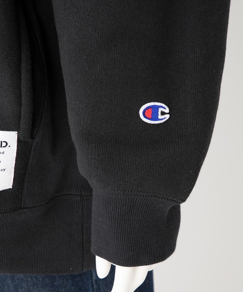 MILKFED.(ミルクフェド)の「MILKFED x CHAMPION RAGLAN SWEAT HOODIE(パーカー・レディース・ブラック/オフホワイト/ベージュ/ライトグリーン/ブラウン/ネイビー・S/M)」の17枚目の写真