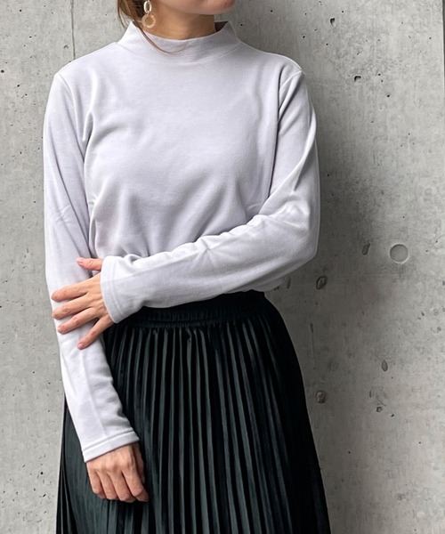 MATCH&more（マッチアンドモア）の「日本製 なめらかタッチ モックネック長袖Ｔシャツ（Tシャツ/カットソー・レディース・ライトグリーン/オフホワイト/ライトパープル/イエロー/ライトブルー/ブルー/ライトグレー/ピンク・MEDIUM/LARGE）」の14枚目の写真