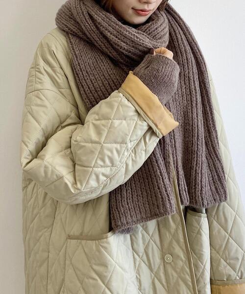 CITEN（シテン）の「＜CITEN（シテン）＞リブ ニット ストール（マフラー・レディース・ベージュ/オフホワイト・FREE）」の5枚目の写真