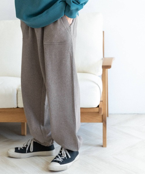 FORK&SPOON(フォークアンドスプーン)の「FORK&SPOON 裏起毛スウェットパンツ(その他パンツ・メンズ・アイボリー/ブラウン系その他・4/5)」の3枚目の写真