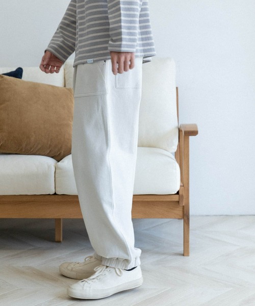 FORK&SPOON(フォークアンドスプーン)の「FORK&SPOON 裏起毛スウェットパンツ(その他パンツ・メンズ・アイボリー/ブラウン系その他・4/5)」の5枚目の写真