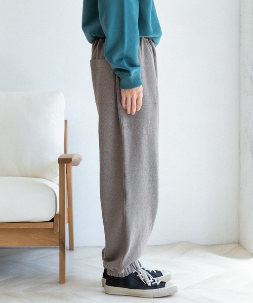 FORK&SPOON(フォークアンドスプーン)の「FORK&SPOON 裏起毛スウェットパンツ(その他パンツ・メンズ・アイボリー/ブラウン系その他・4/5)」の6枚目の写真
