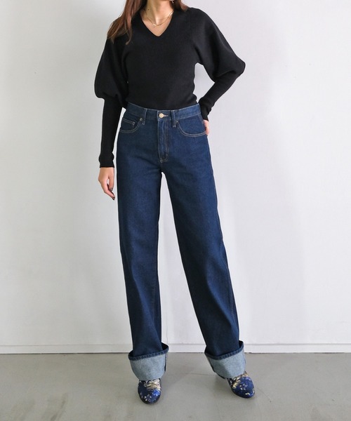 AKTE(アクテ)の「Vネックポイントスリーブニットプルオーバー(ニット/セーター・レディース・ブラック/ブラウン/ブルー・FREE)」の9枚目の写真