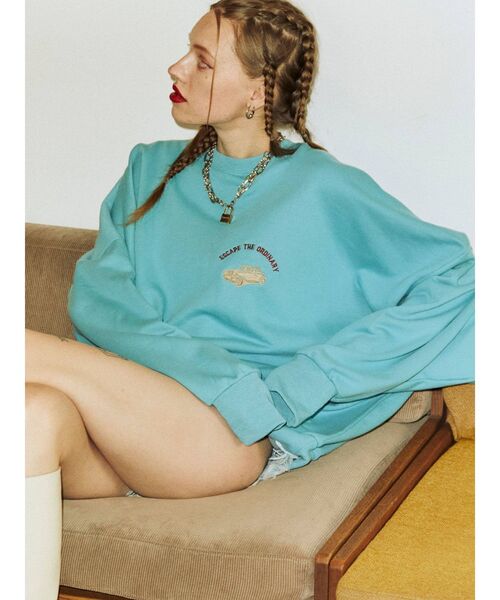 jouetie（ジュエティ）の「バックロゴプルオーバー（スウェット・レディース・ブラック/オフホワイト/ブルー・MEDIUM）」の10枚目の写真