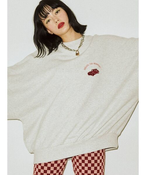 jouetie（ジュエティ）の「バックロゴプルオーバー（スウェット・レディース・ブラック/オフホワイト/ブルー・MEDIUM）」の9枚目の写真