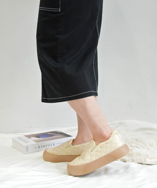 NOFALL(ノーフォール)の「キルティングボアスニーカー(スニーカー・レディース・ブラック/ベージュ・L/M/S/3L/LL)」の9枚目の写真