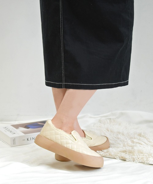 NOFALL(ノーフォール)の「キルティングボアスニーカー(スニーカー・レディース・ブラック/ベージュ・L/M/S/3L/LL)」の10枚目の写真