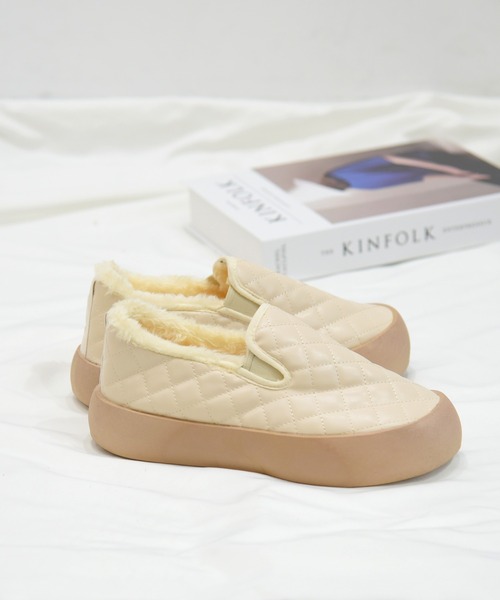 NOFALL(ノーフォール)の「キルティングボアスニーカー(スニーカー・レディース・ブラック/ベージュ・L/M/S/3L/LL)」の6枚目の写真