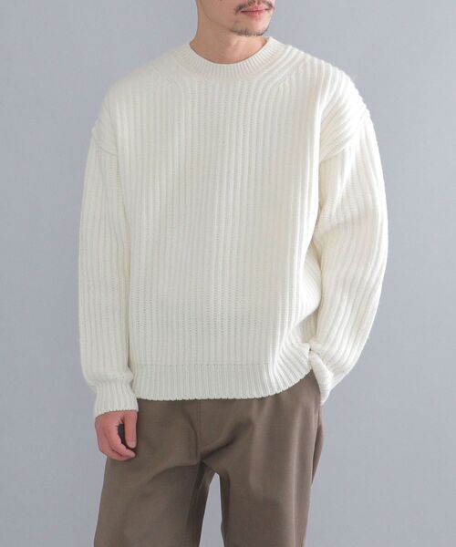 FEBELI ベージュ クルーネックニット Love,Bonito（ラブボニート）の「フィリア クラシック クルーネック