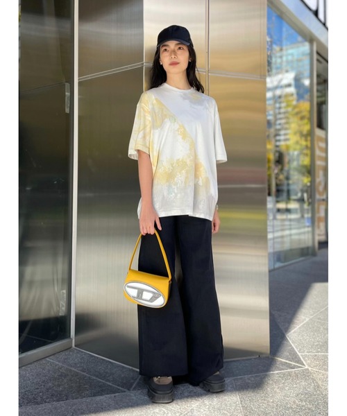 DIESEL（ディーゼル）の「ユニセックス 半袖 Tシャツ トップス オーバーサイズ（Tシャツ/カットソー・レディース・ホワイト・MEDIUM/SMALL/X-SMALL）」の7枚目の写真