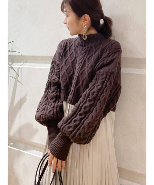 MERCURYDUO(マーキュリーデュオ)の「プリーツドッキングケーブルニットミニワンピース(ワンピース・レディース・ブラウン/グレー/オフホワイト・FREE)」の15枚目の写真