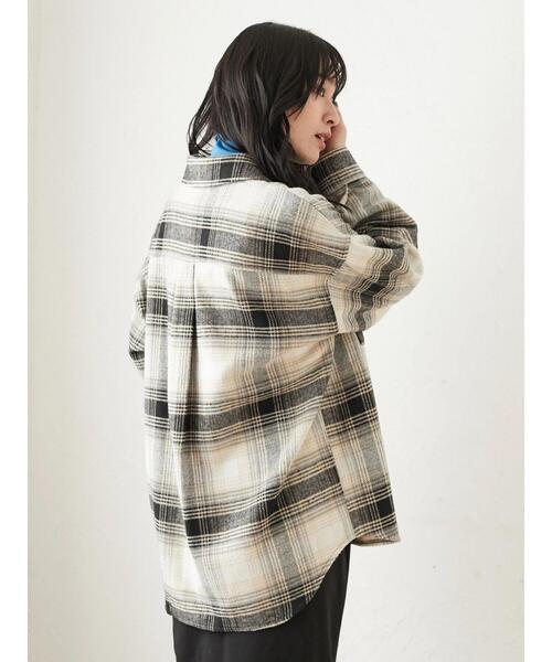 ELENCARE DUE（エレンカーレデュエ）の「・ELENCARE DUEシャギーチェックオーバーシャツ＊（シャツ/ブラウス・レディース・ブラック/ネイビー・FREE）」の6枚目の写真