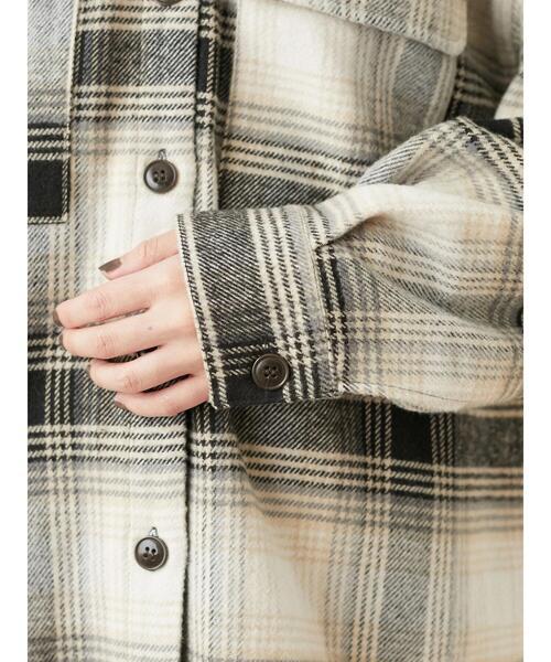 ELENCARE DUE（エレンカーレデュエ）の「・ELENCARE DUEシャギーチェックオーバーシャツ＊（シャツ/ブラウス・レディース・ブラック/ネイビー・FREE）」の8枚目の写真