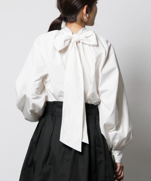INTERPLANET（インタープラネット）の「【ａｎａｎａ】ボリューム袖ＢＩＧリボンミディ丈ブラウス（シャツ/ブラウス・レディース・ベージュ/オフホワイト・FREE）」の21枚目の写真
