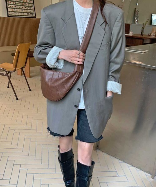 Vipoa（ヴィポア）の「ヴィンテージ風ショルダーバッグ（ショルダーバッグ・レディース・ブラック/ブラウン・FREE）」の14枚目の写真