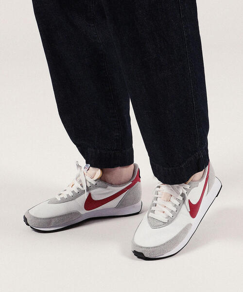 NIKE（ナイキ）の「NIKE WAFFLE TRAINER2 スニーカー（スニーカー・メンズ・ホワイト/グリーン系その他2・8/10/9）」の3枚目の写真