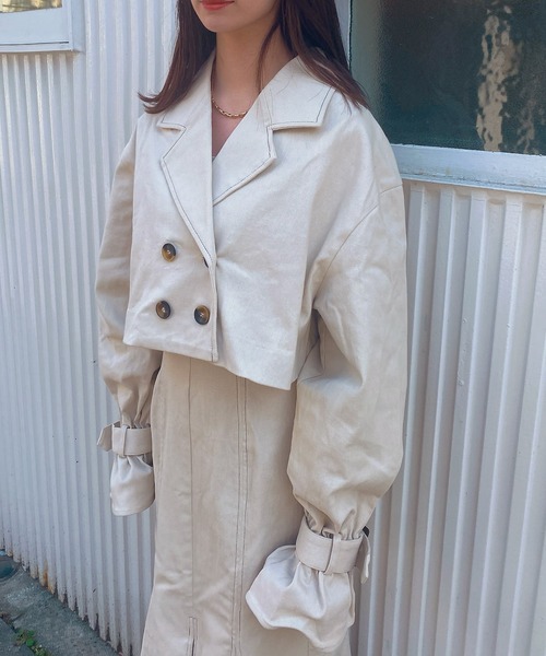 ADIRA(アディラ)の「ツイルショートトレンチJK(トレンチコート・レディース・ベージュ/アイボリー・MEDIUM)」の2枚目の写真