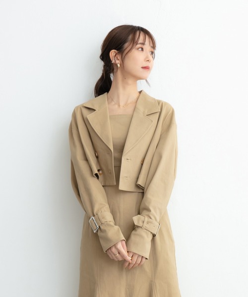 ADIRA(アディラ)の「ツイルショートトレンチJK(トレンチコート・レディース・ベージュ/アイボリー・MEDIUM)」の11枚目の写真