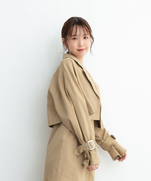 ADIRA(アディラ)の「ツイルショートトレンチJK(トレンチコート・レディース・ベージュ/アイボリー・MEDIUM)」の14枚目の写真