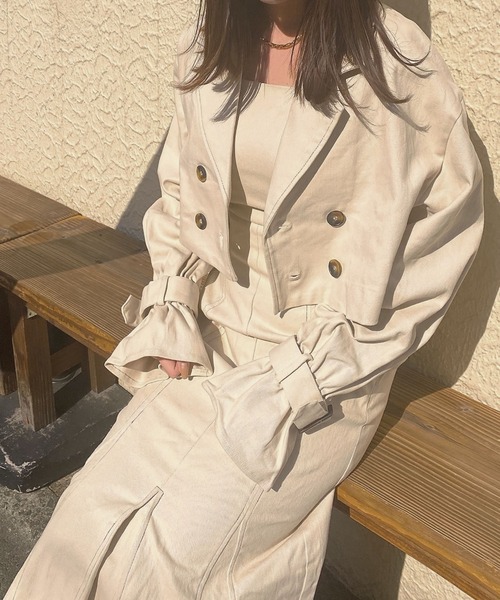 ADIRA(アディラ)の「ツイルショートトレンチJK(トレンチコート・レディース・ベージュ/アイボリー・MEDIUM)」の22枚目の写真