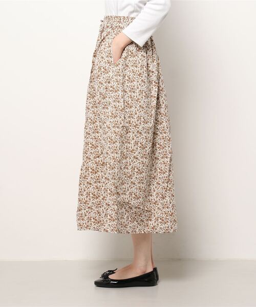 Samansa Mos2（サマンサ モスモス）の「ギャザースカート（スカート・レディース・オレンジ/ネイビー/ブラック/キナリ/モカ・ﾌﾘ-）」の17枚目の写真