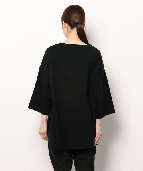 yuw(ユウ)の「ボートネックルーズプルオーバー 281251(Tシャツ/カットソー・レディース・ブラック/アイボリー・FREE)」の20枚目の写真