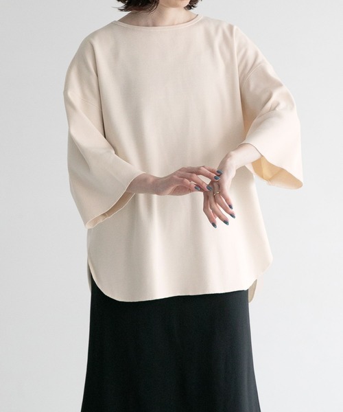 yuw(ユウ)の「ボートネックルーズプルオーバー 281251(Tシャツ/カットソー・レディース・ブラック/アイボリー・FREE)」の5枚目の写真