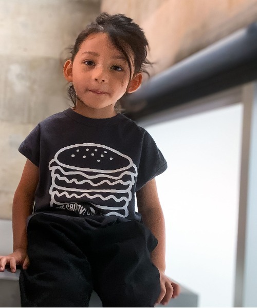 GROOVY COLORS(グルービーカラーズ)の「天竺 HUMBURGER ノースリーブTシャツ(Tシャツ/カットソー・キッズ・チャコールグレー/グリーン/ブルー・110/120/100)」の2枚目の写真