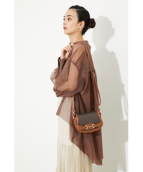 rienda（リエンダ）の「フォルムデザインポイントショルダーバッグ（ショルダーバッグ・レディース・アイボリー/ブラウン・FREE）」の10枚目の写真