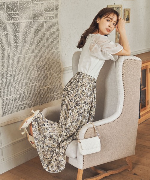 mysty woman（ミスティウーマン）の「ドロストシアースリーブプルオーバー 352409（Tシャツ/カットソー・レディース・ベージュ/オフホワイト/ブラック・FREE）」の7枚目の写真