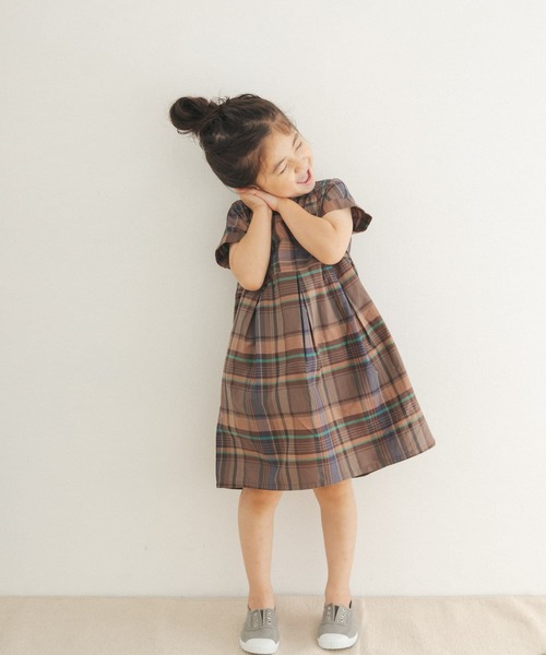FORK&SPOON（フォークアンドスプーン）の「『親子リンク』FORK&SPOON　カラーチェックワンピース(KIDS)（ワンピース・キッズ・ブラウン系その他/ブルー系その他・120/105/135）」の7枚目の写真