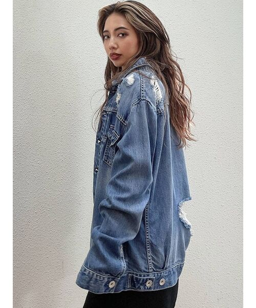 GYDA（ジェイダ）の「リヨセルダメージデニムＧジャン（デニムジャケット・レディース・ライトブルー/インディゴブルー・FREE）」の3枚目の写真