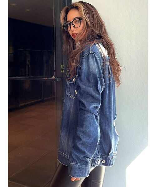 GYDA（ジェイダ）の「リヨセルダメージデニムＧジャン（デニムジャケット・レディース・ライトブルー/インディゴブルー・FREE）」の13枚目の写真